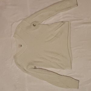 White knit sweater